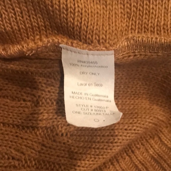 Francesca’s Collections Classic Camel Poncho - Picture 6 of 7